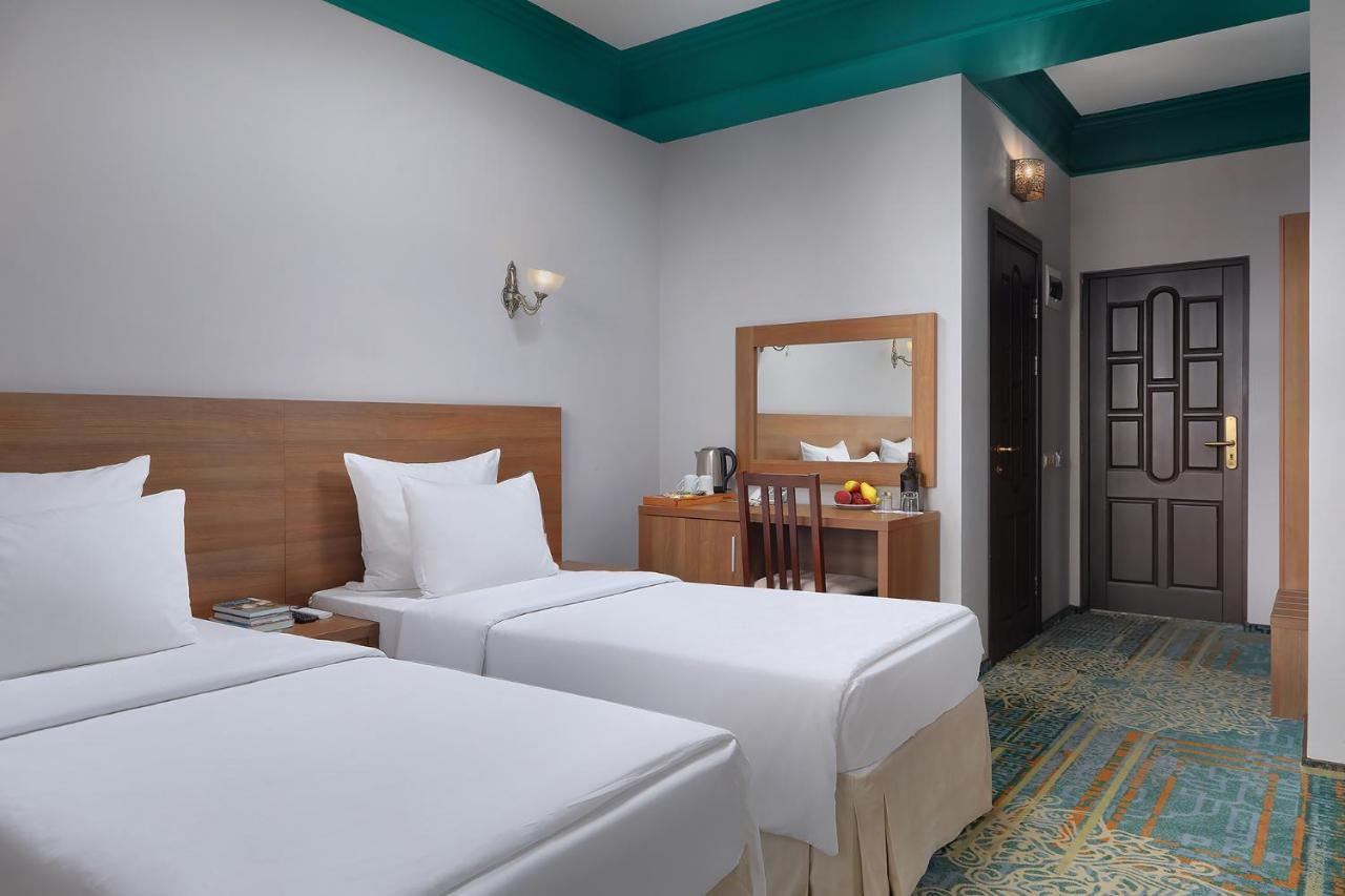Garuda Boutique Hotel Sukhumi Exteriör bild