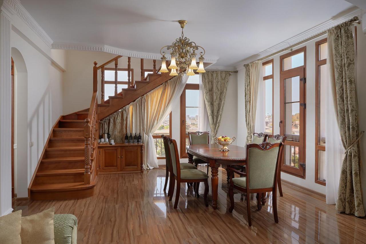 Garuda Boutique Hotel Sukhumi Exteriör bild